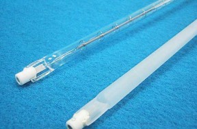 赤外線ヒーター13